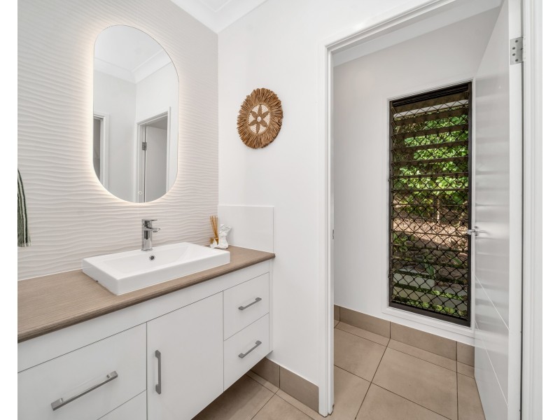 39 Propeller Court, Trinity Beach QLD 4879