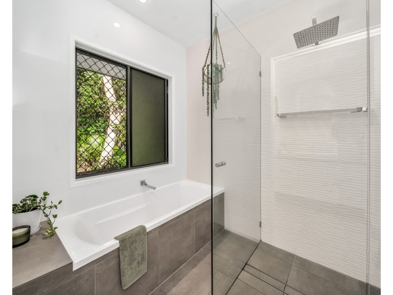 39 Propeller Court, Trinity Beach QLD 4879