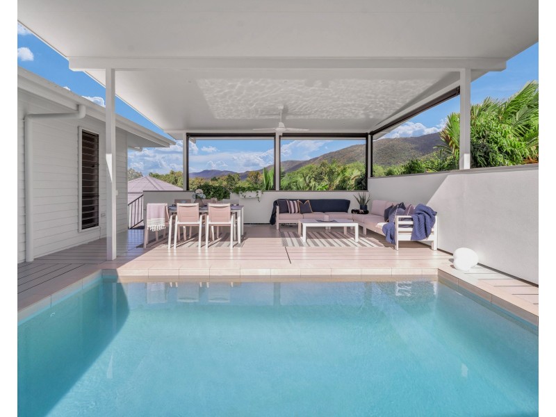 24 Freshwater Avenue, Palm Cove QLD 4879