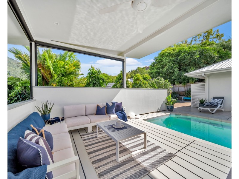 24 Freshwater Avenue, Palm Cove QLD 4879
