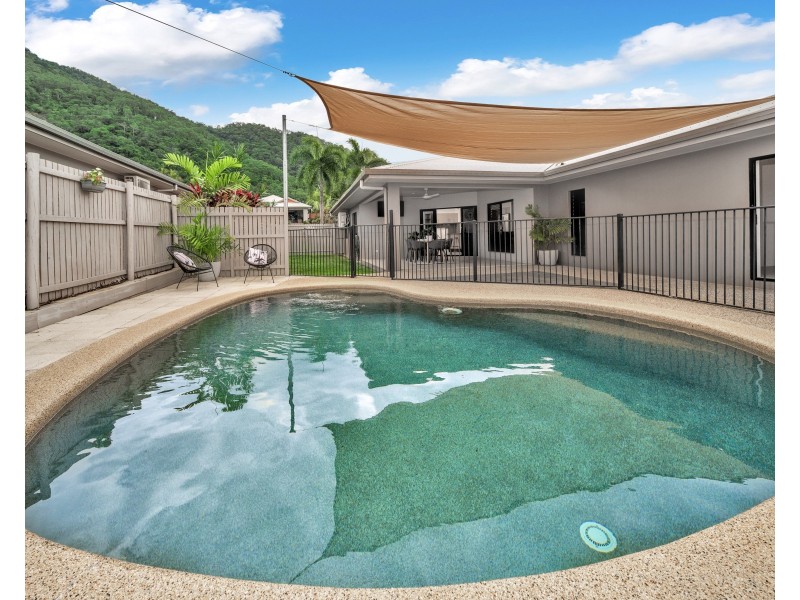 108 McFarlane Drive, Kanimbla QLD 4870
