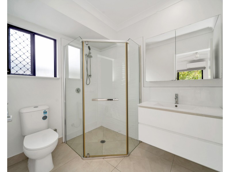 4 Lillydale Way, Trinity Beach QLD 4879