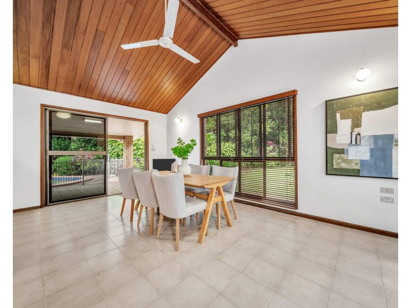 14 Cicero Close, Mooroobool QLD 4870