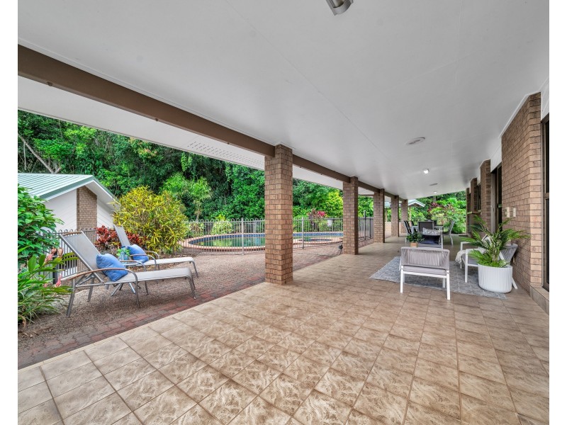 14 Cicero Close, Mooroobool QLD 4870