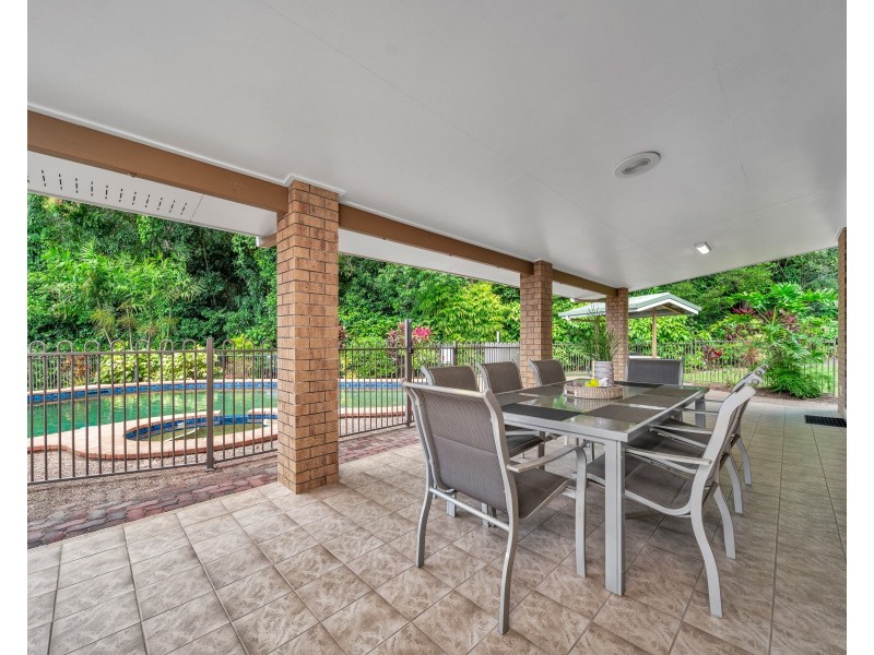 14 Cicero Close, Mooroobool QLD 4870