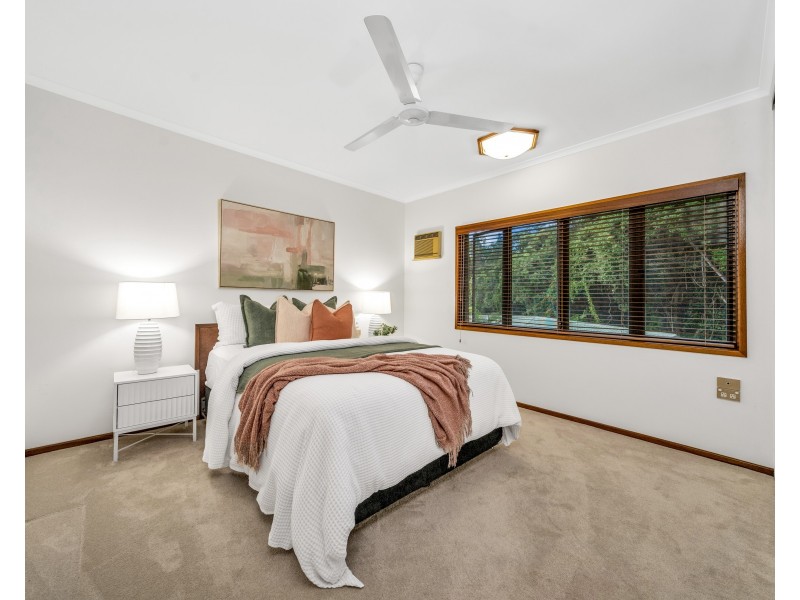 14 Cicero Close, Mooroobool QLD 4870