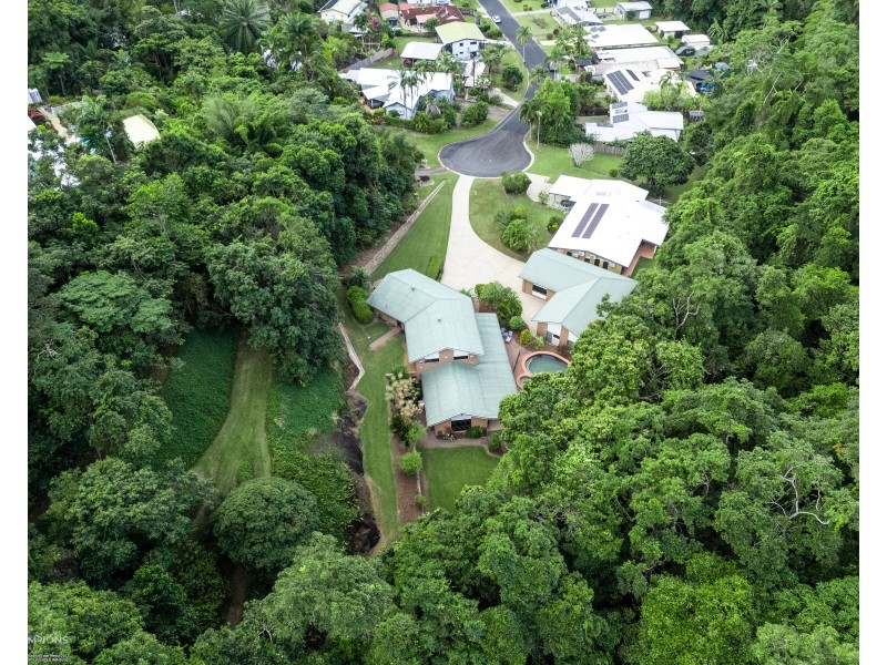 14 Cicero Close, Mooroobool QLD 4870