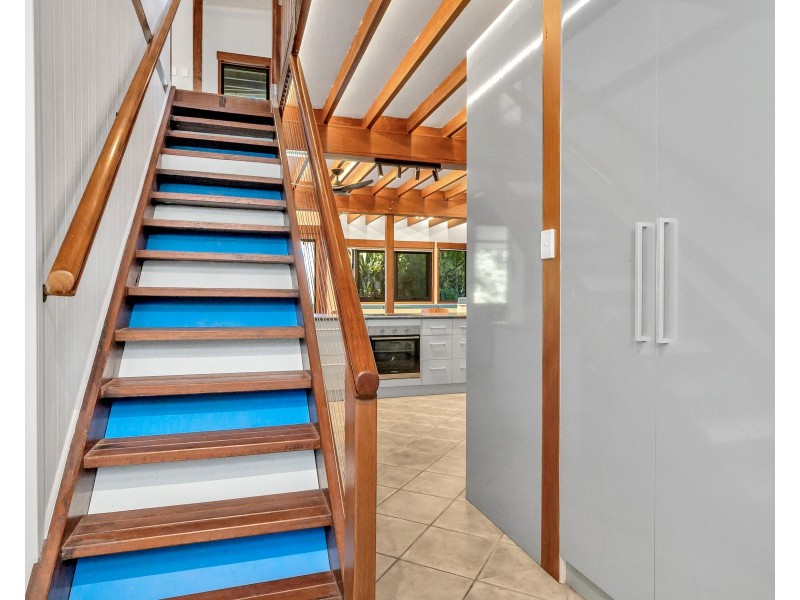 42 Luff Street, Hull Heads QLD 4854