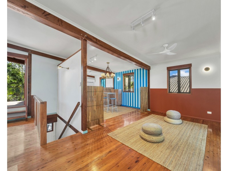 42 Luff Street, Hull Heads QLD 4854