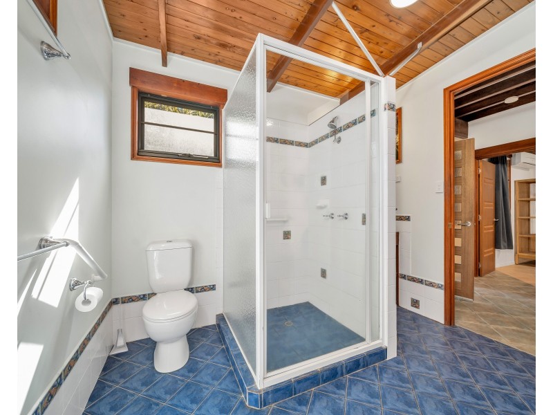 42 Luff Street, Hull Heads QLD 4854