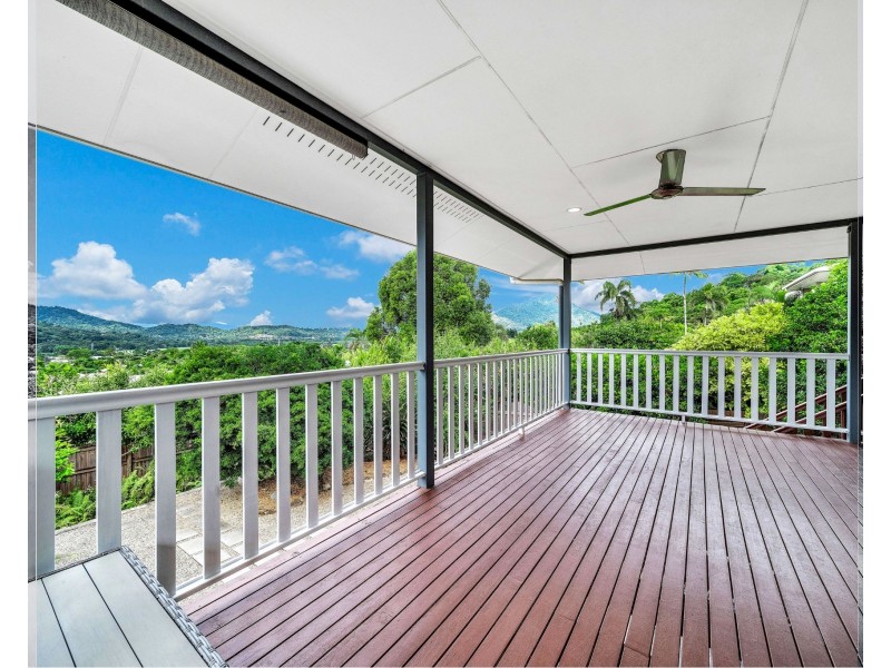33 Eugenia Crescent, Redlynch QLD 4870