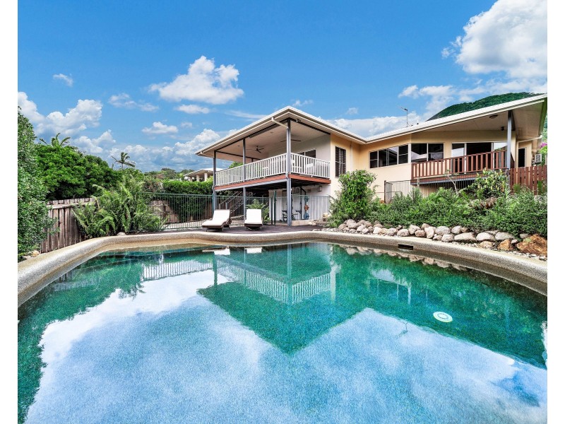 33 Eugenia Crescent, Redlynch QLD 4870