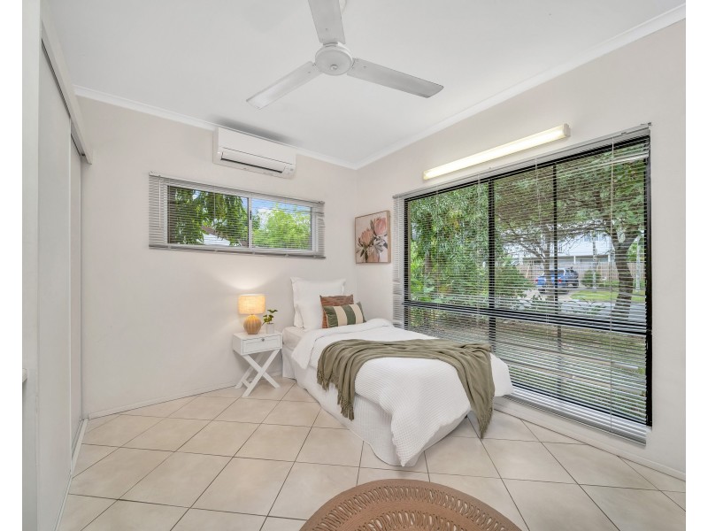 92 Hobson Drive, Brinsmead QLD 4870