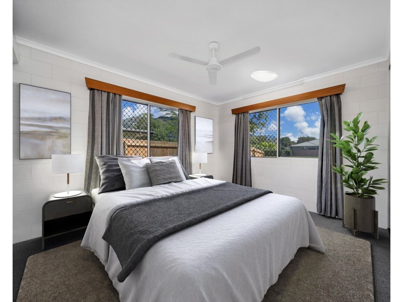 35 Koch Street, Mooroobool QLD 4870
