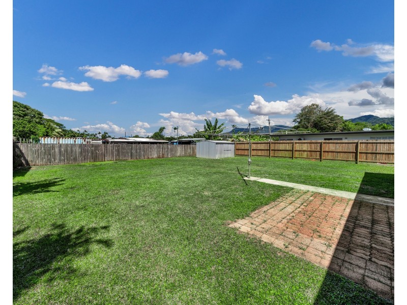35 Koch Street, Mooroobool QLD 4870