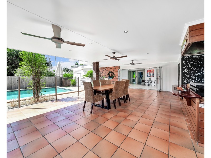 6 Peridot Street, Bayview Heights QLD 4868