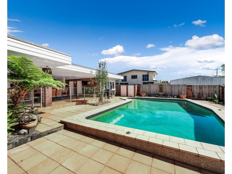 6 Peridot Street, Bayview Heights QLD 4868