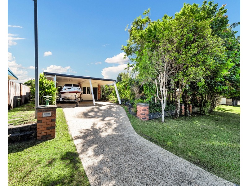 6 Peridot Street, Bayview Heights QLD 4868