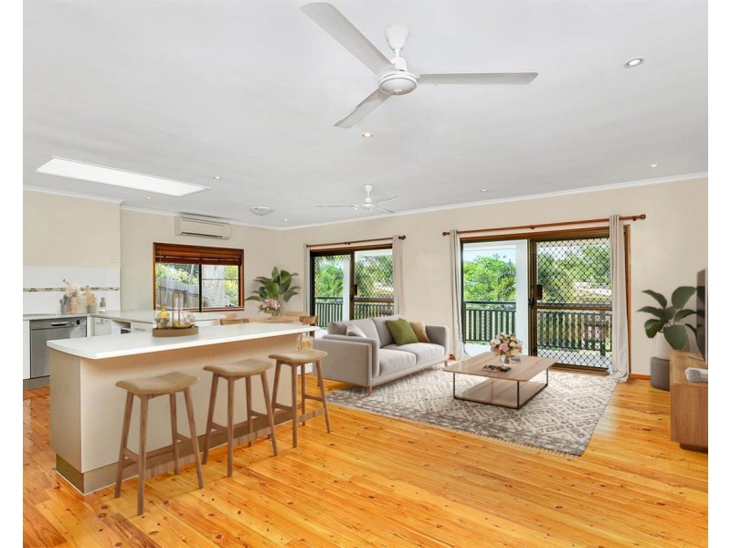 11 Minerva Avenue, Mooroobool QLD 4870
