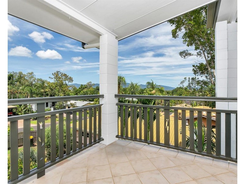 11 Minerva Avenue, Mooroobool QLD 4870