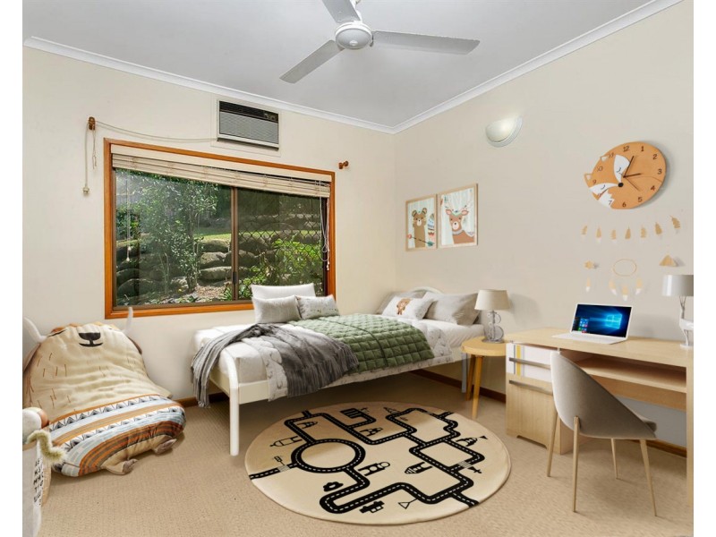 11 Minerva Avenue, Mooroobool QLD 4870