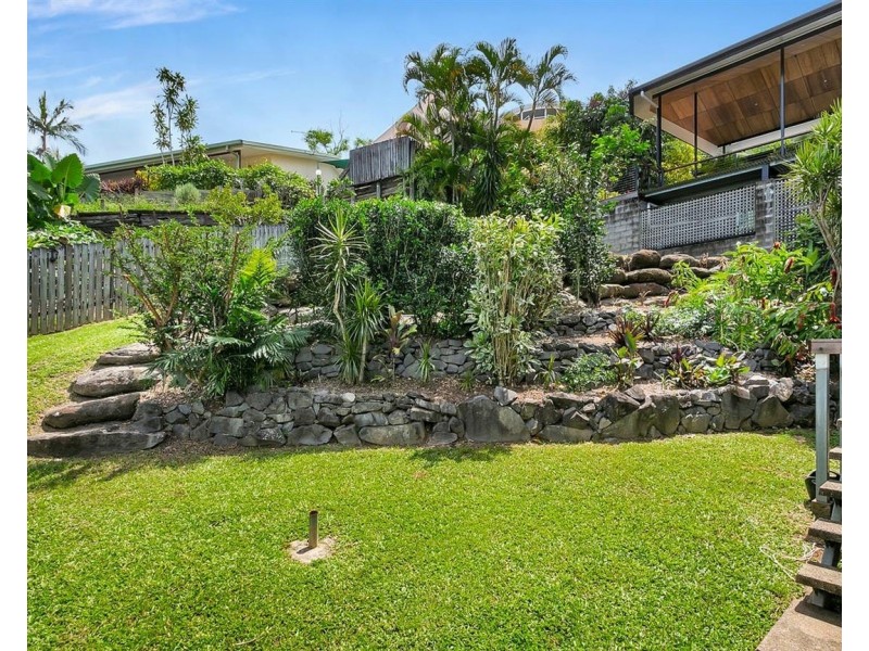 11 Minerva Avenue, Mooroobool QLD 4870