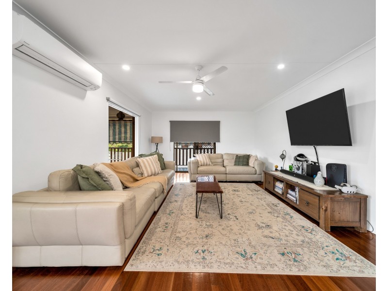 25 Timberlea Drive, Bentley Park QLD 4869