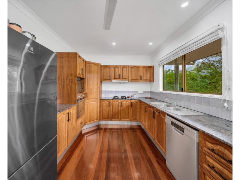 25 Timberlea Drive, Bentley Park QLD 4869