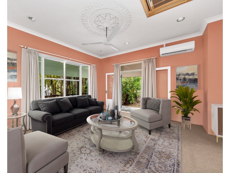 1 Moule Drive, Whitfield QLD 4870