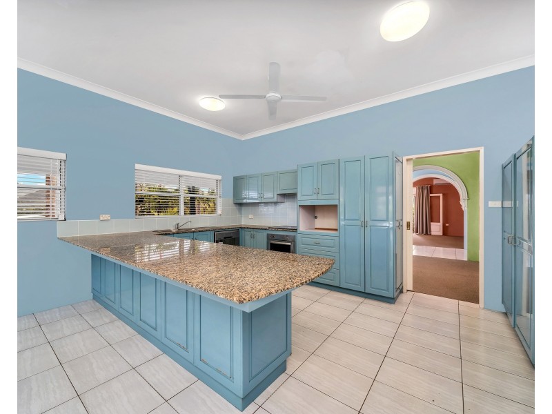 1 Moule Drive, Whitfield QLD 4870
