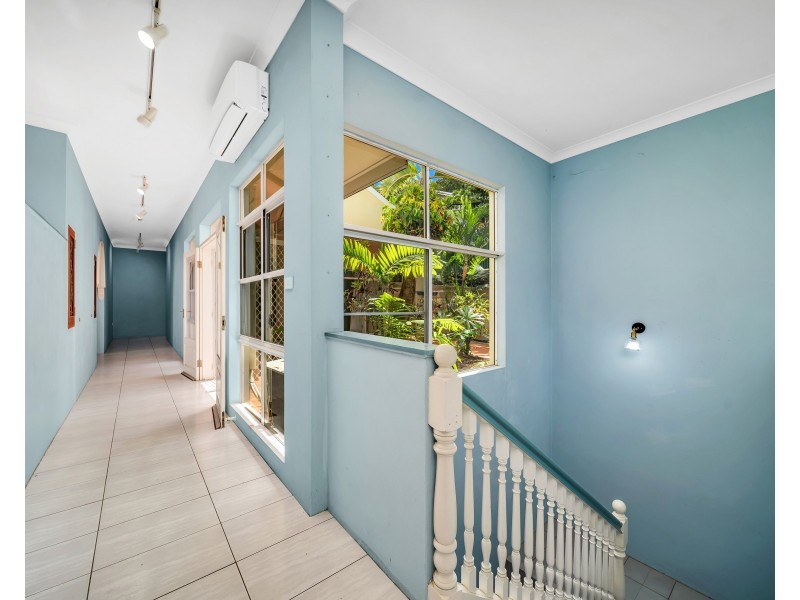 1 Moule Drive, Whitfield QLD 4870