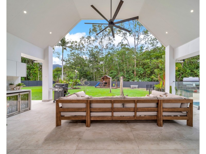 61 Fretwell Road, White Rock QLD 4868
