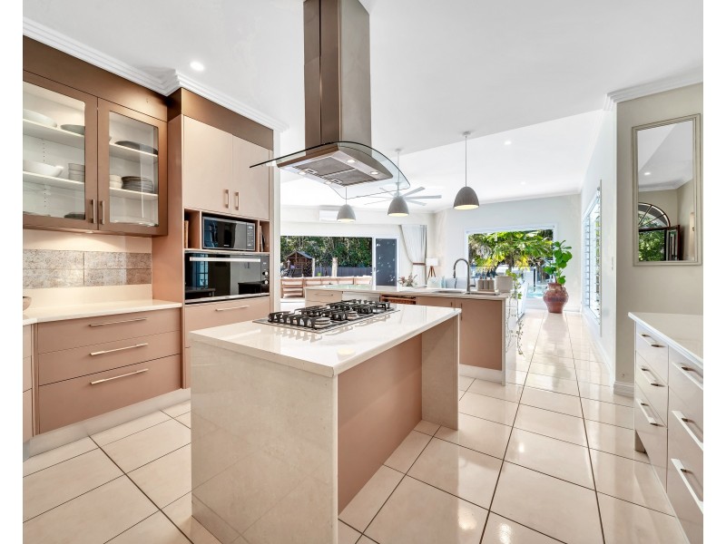 61 Fretwell Road, White Rock QLD 4868