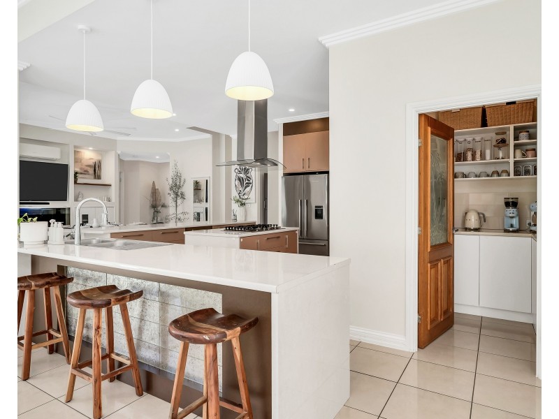 61 Fretwell Road, White Rock QLD 4868