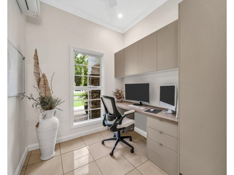 61 Fretwell Road, White Rock QLD 4868