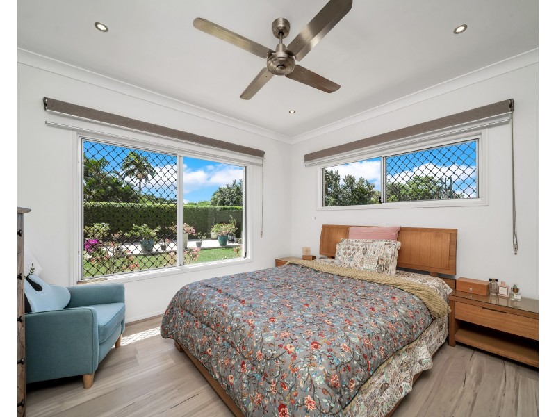 44 McFarlane Drive, Kanimbla QLD 4870