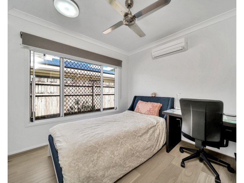 44 McFarlane Drive, Kanimbla QLD 4870