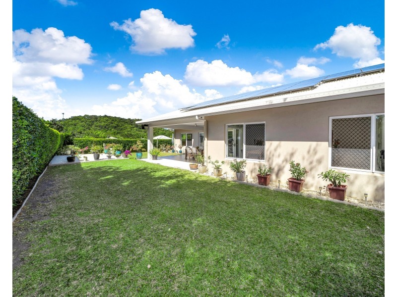 44 McFarlane Drive, Kanimbla QLD 4870