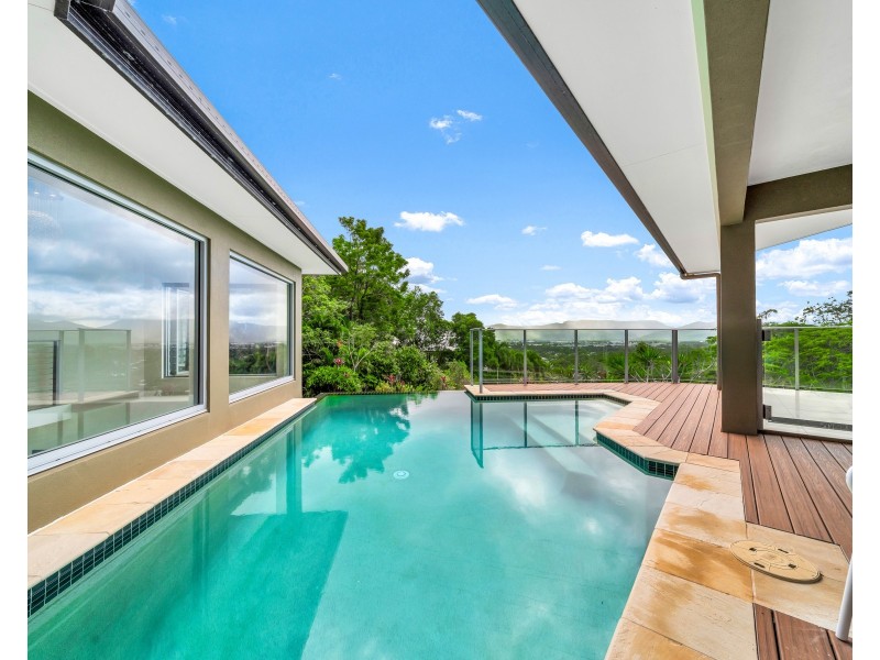 3 Juno Close, Mooroobool QLD 4870