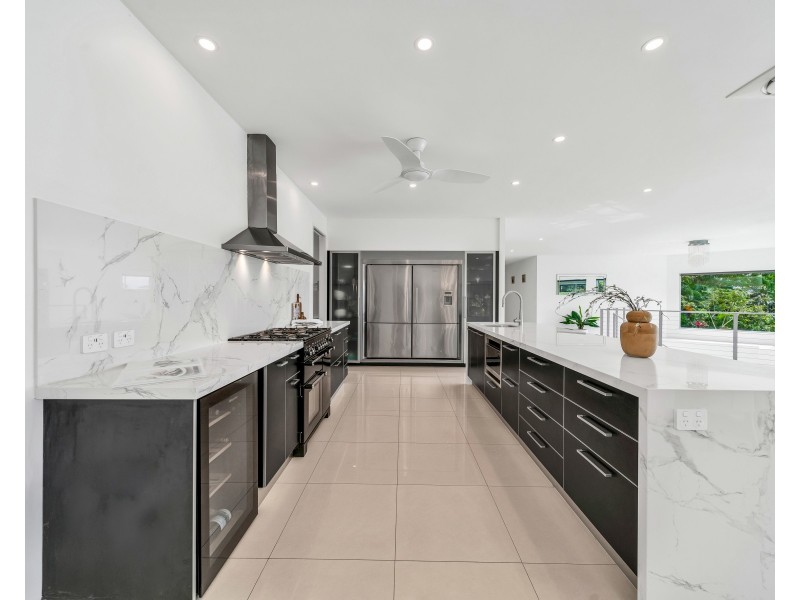 3 Juno Close, Mooroobool QLD 4870