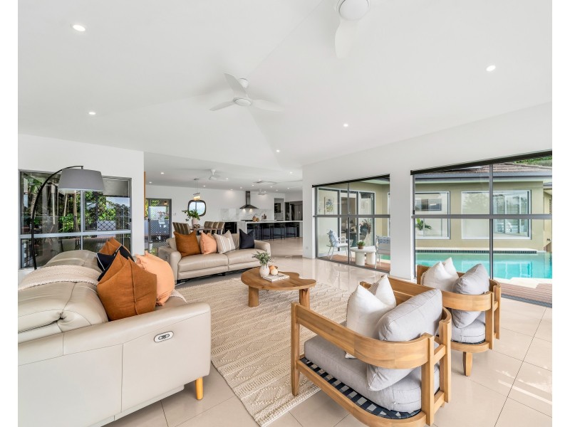 3 Juno Close, Mooroobool QLD 4870