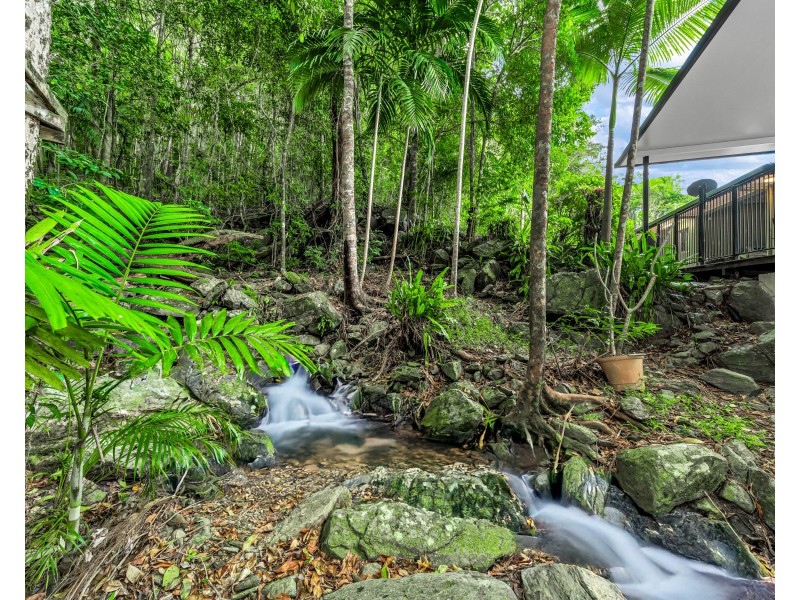 3 Juno Close, Mooroobool QLD 4870