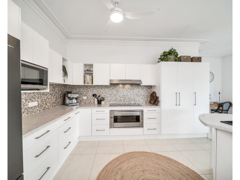 18 Dowsett Close, Yorkeys Knob QLD 4878