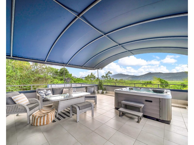 18 Dowsett Close, Yorkeys Knob QLD 4878