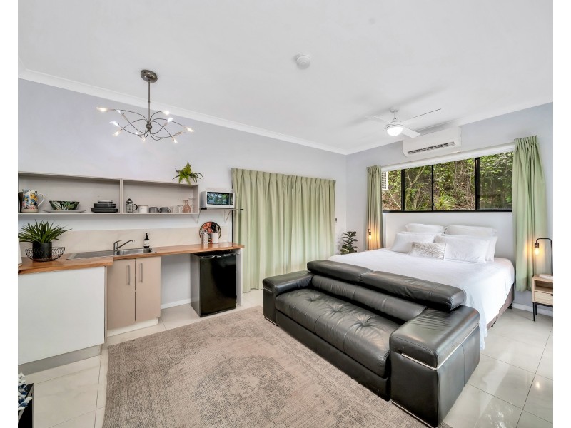 18 Dowsett Close, Yorkeys Knob QLD 4878