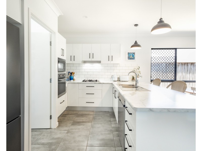 10 Enclave Bend, Earlville QLD 4870