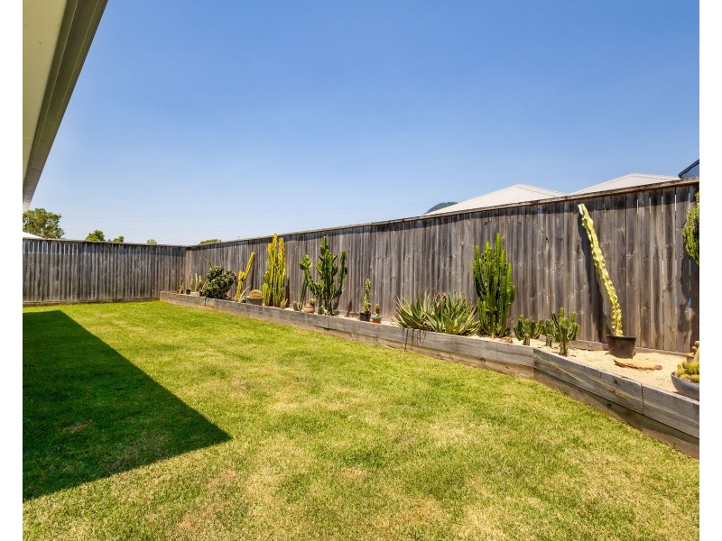10 Enclave Bend, Earlville QLD 4870