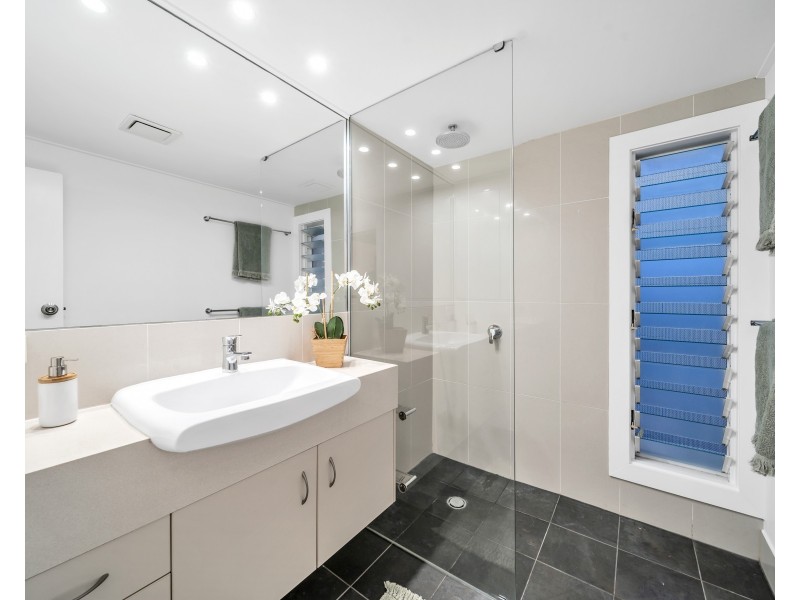 9 Doyle Street, Bungalow QLD 4870