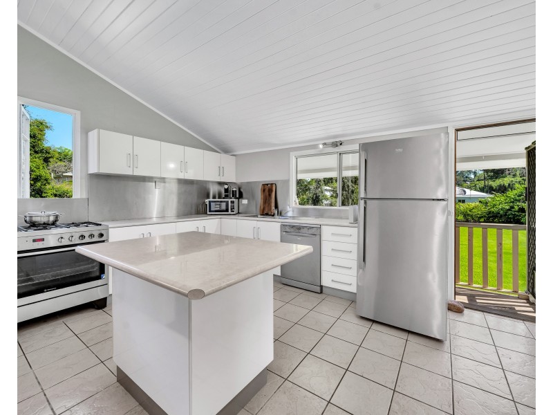 11 Heavey Street, Innisfail QLD 4860