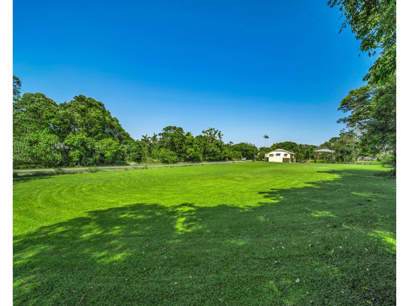 11 Heavey Street, Innisfail QLD 4860